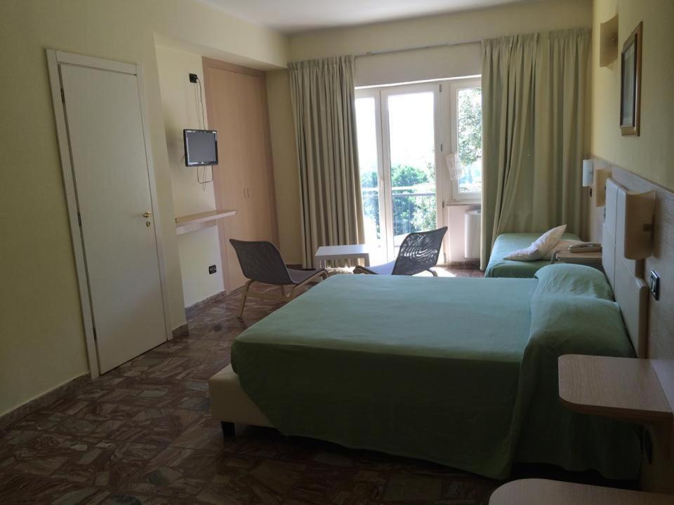 Albergo Carpino Mangone  Extérieur photo