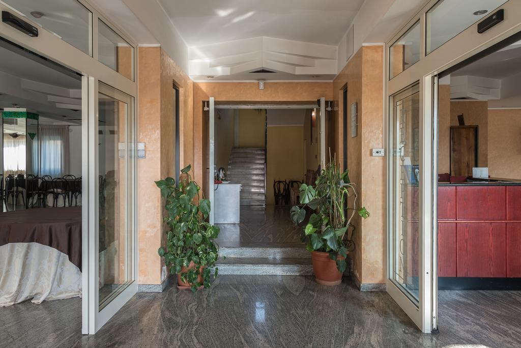 Albergo Carpino Mangone  Extérieur photo