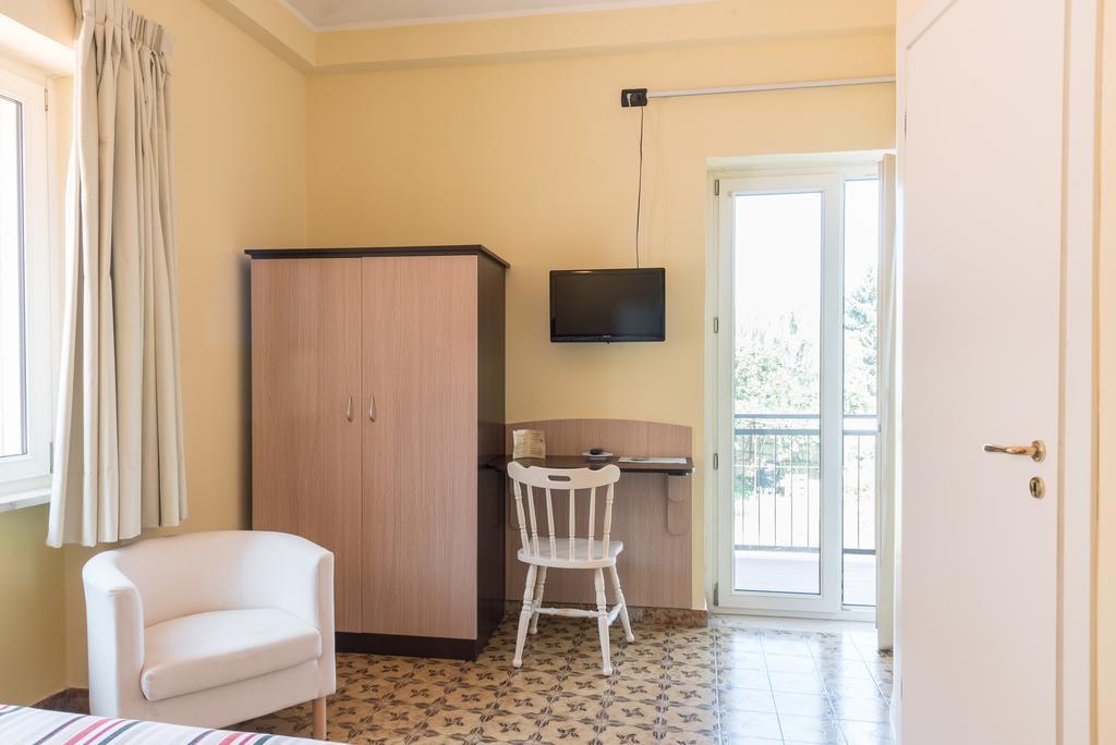 Albergo Carpino Mangone  Extérieur photo